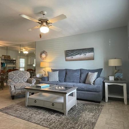 Sunny Daze, Desirable Kid Friendly Resort, 3 Minute Walk To The Beach, Resort Beachside Pool & Restaurant Panama City Beach Bagian luar foto