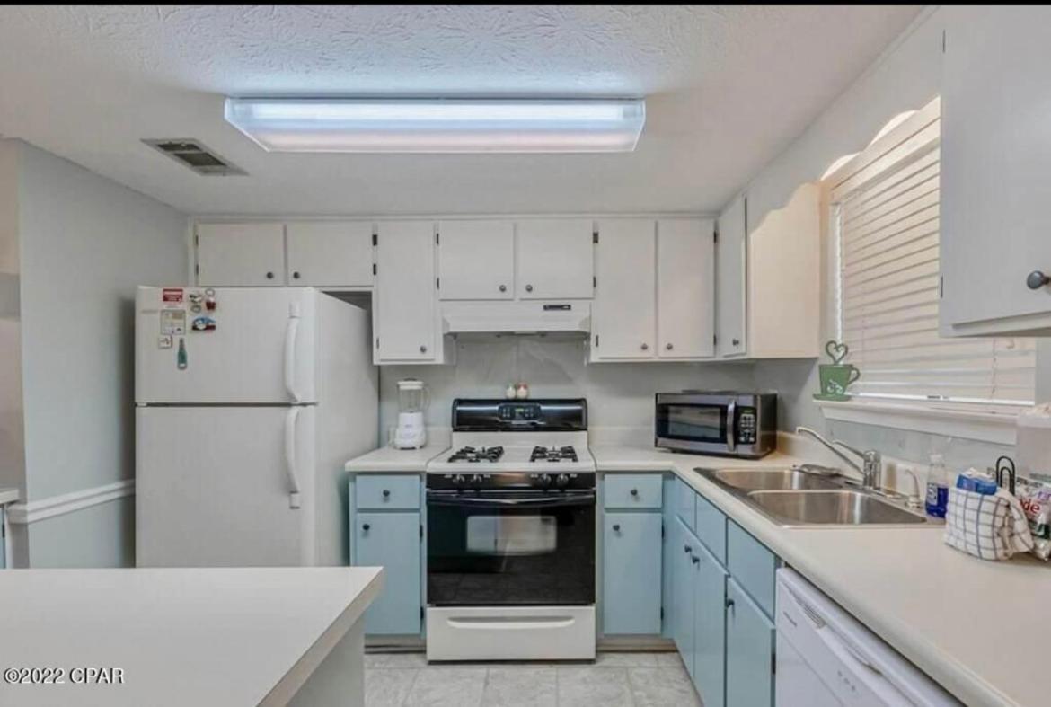 Sunny Daze, Desirable Kid Friendly Resort, 3 Minute Walk To The Beach, Resort Beachside Pool & Restaurant Panama City Beach Bagian luar foto